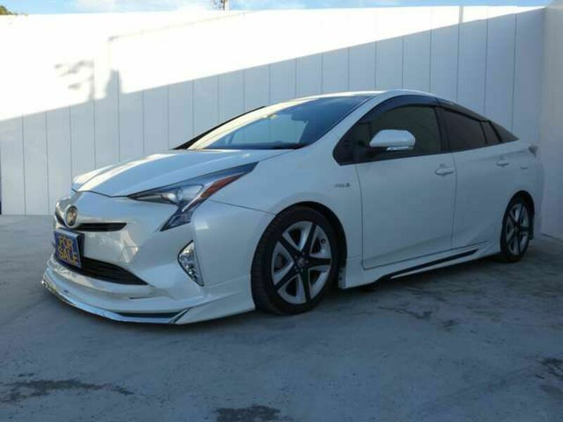 PRIUS-6