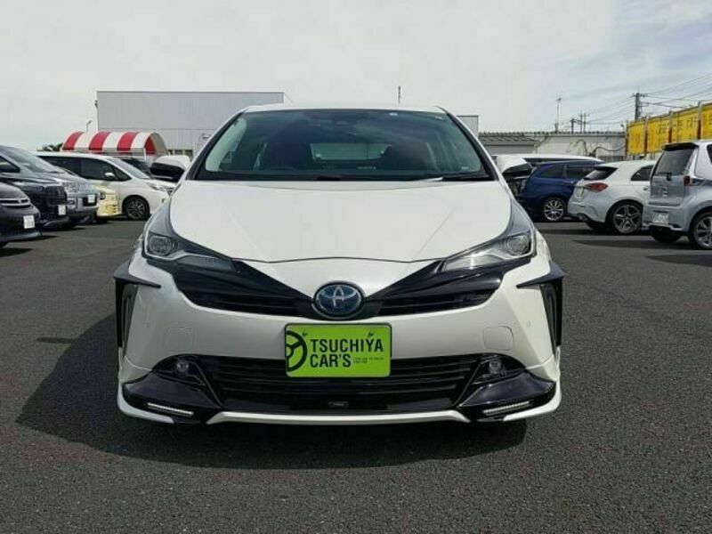 PRIUS-8