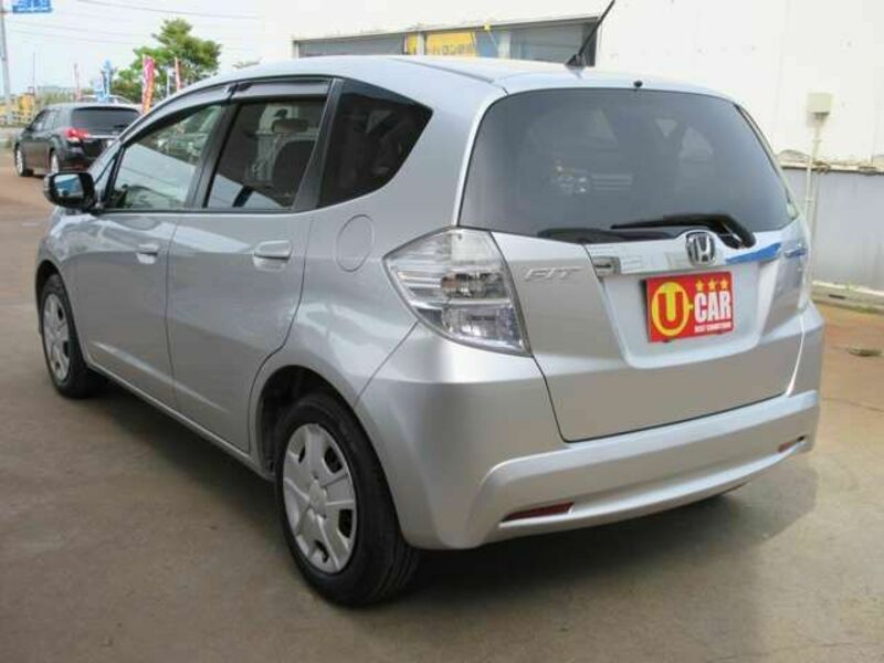 FIT HYBRID-10