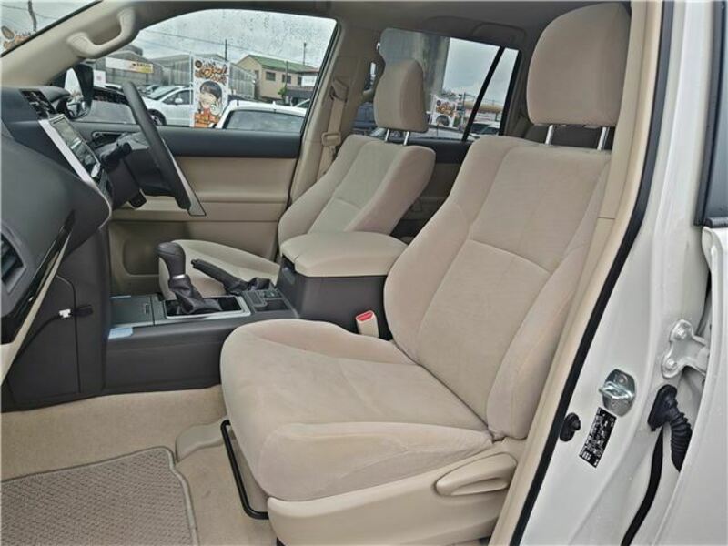 LAND CRUISER PRADO-13