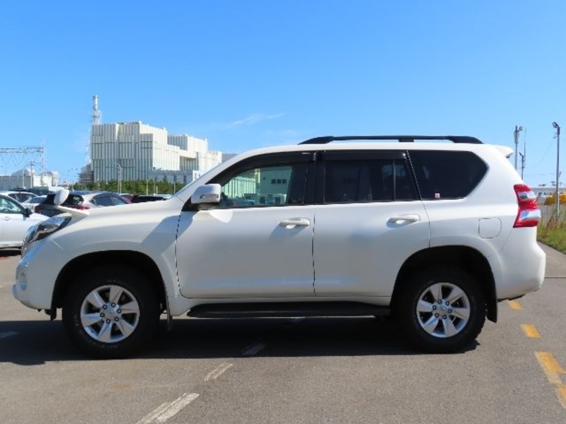 LAND CRUISER PRADO-1