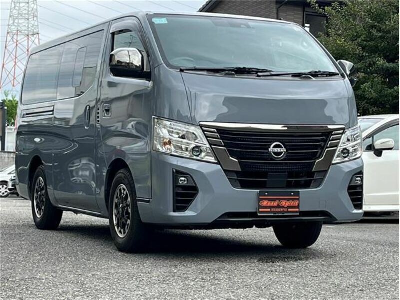 NISSAN　NV350 CARAVAN