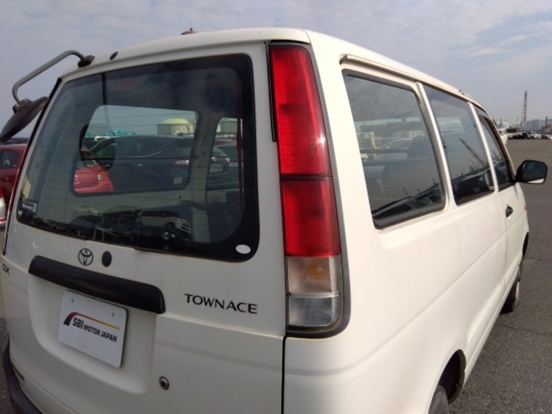TOWN ACE VAN