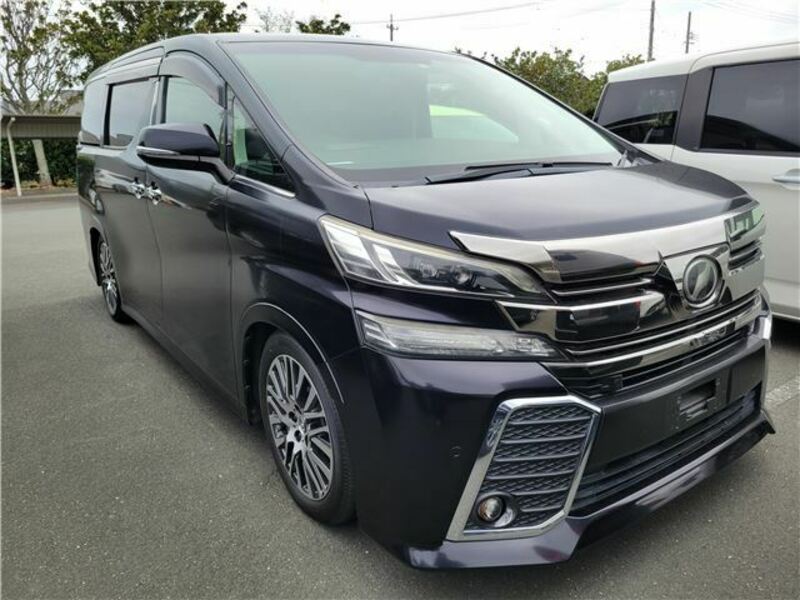 TOYOTA　VELLFIRE