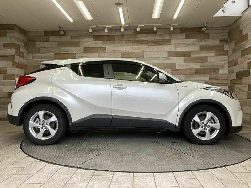 C-HR-13