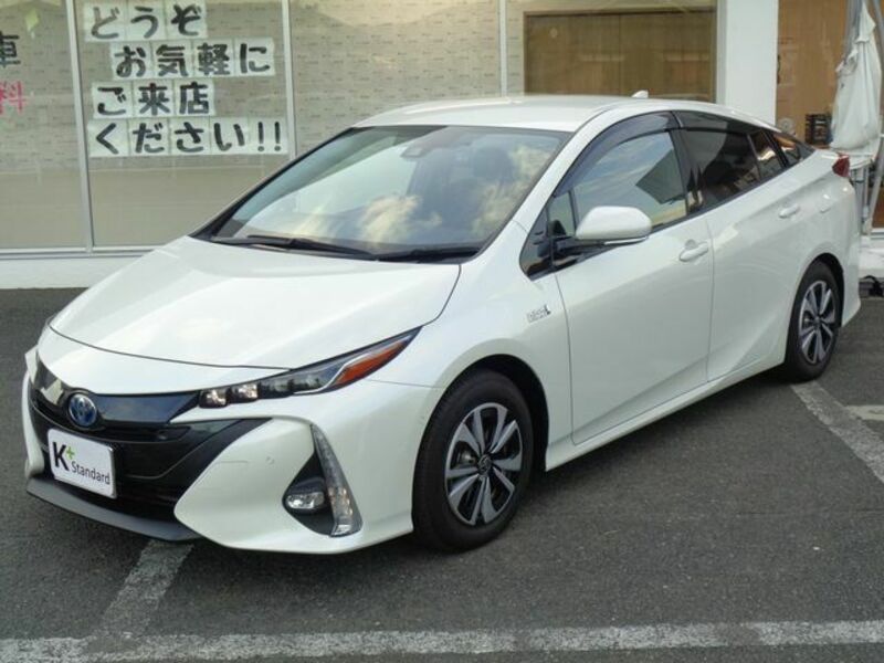 TOYOTA　PRIUS PHV