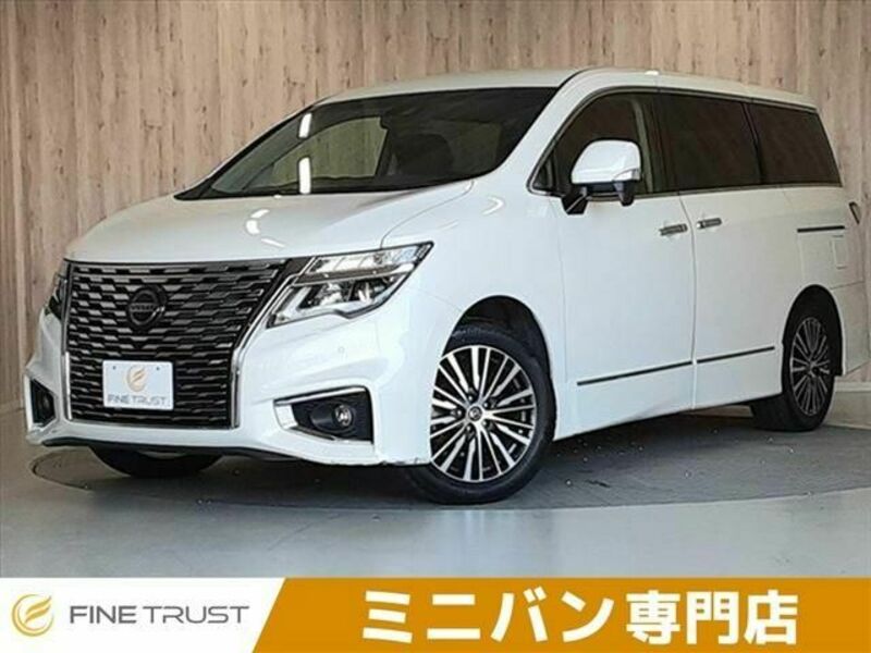 NISSAN　ELGRAND