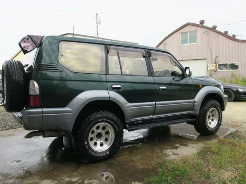 LAND CRUISER PRADO-3