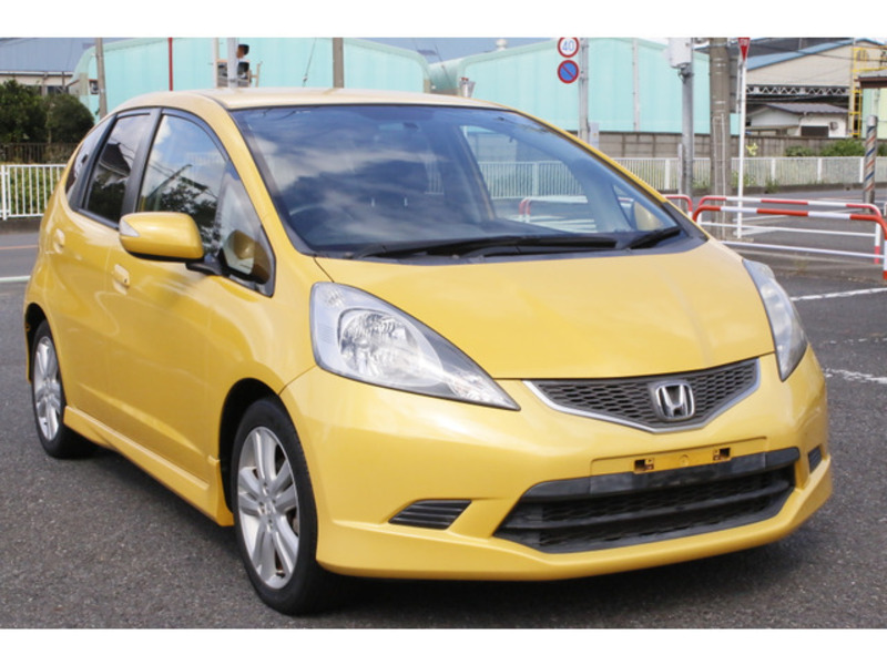 HONDA　FIT