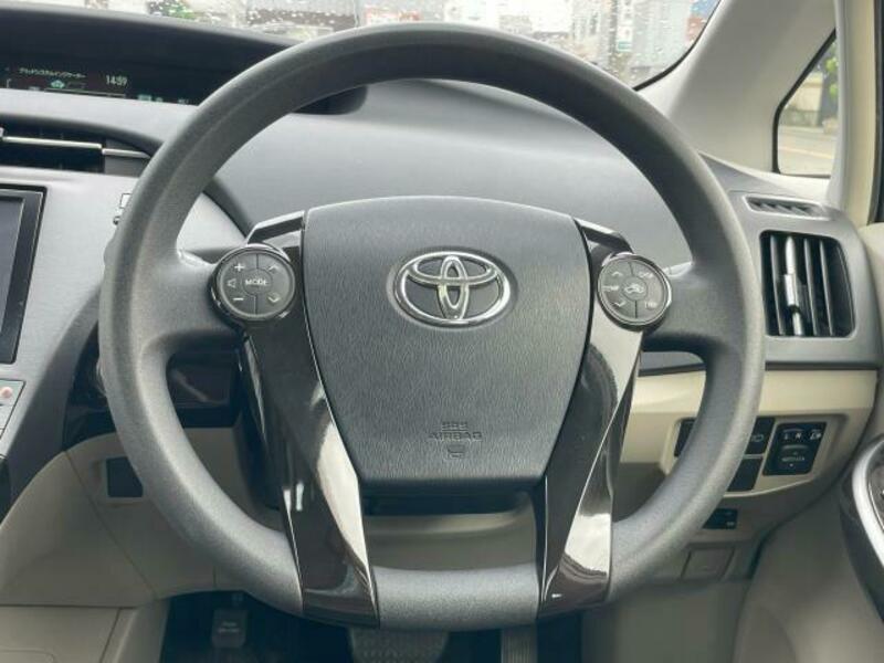 PRIUS-17