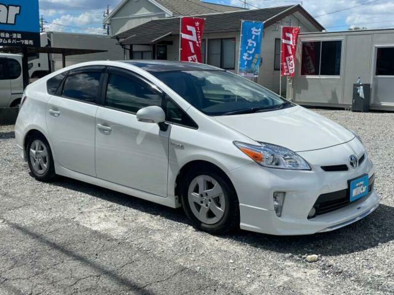 PRIUS-11