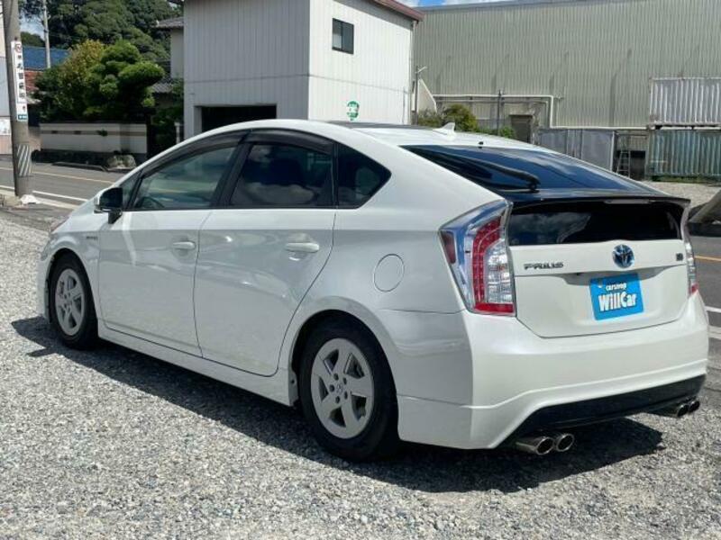 PRIUS-14