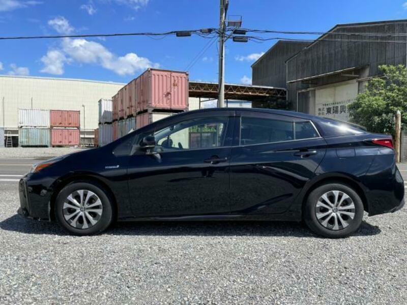 PRIUS-10