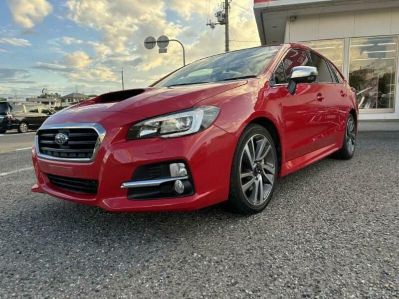 SUBARU　LEVORG