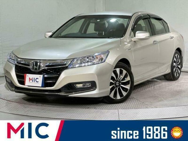 HONDA　ACCORD HYBRID