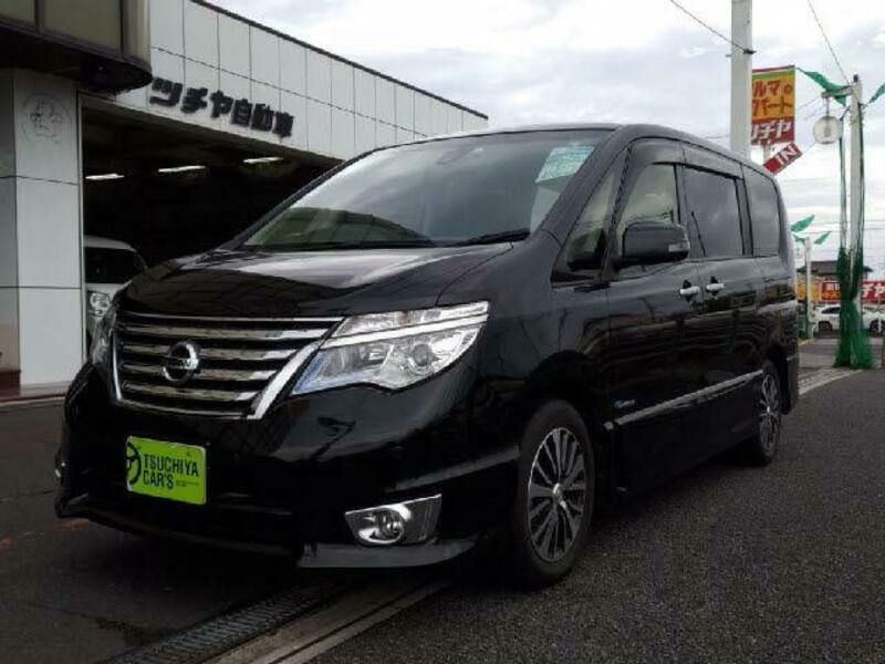 NISSAN　SERENA