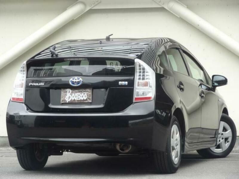 PRIUS-1