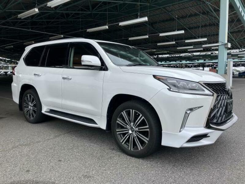 LEXUS　LX