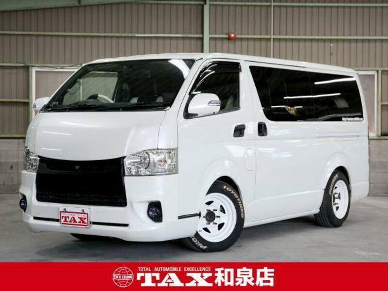 TOYOTA　Regiusace Van