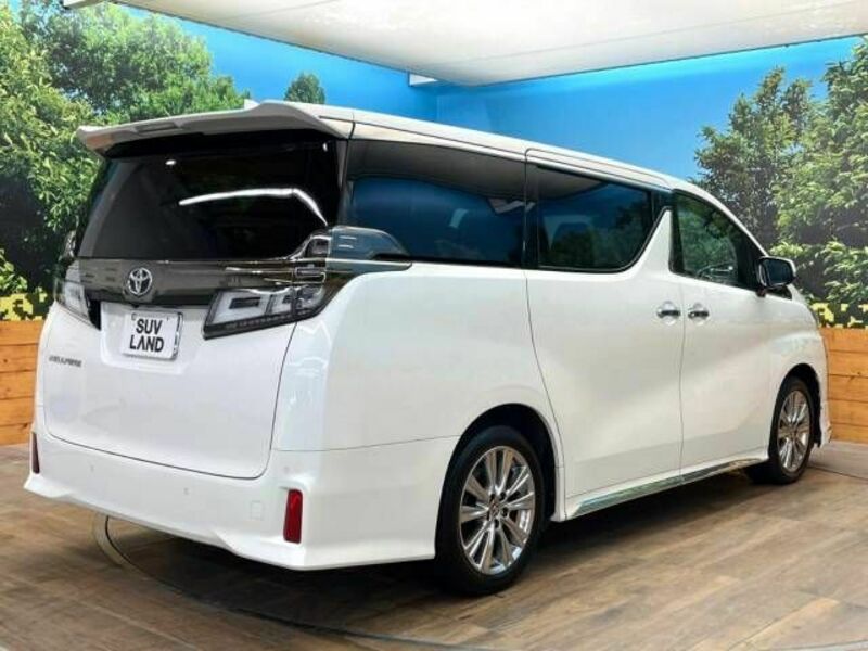 VELLFIRE-18