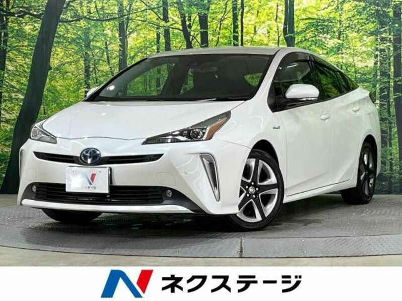 TOYOTA　PRIUS