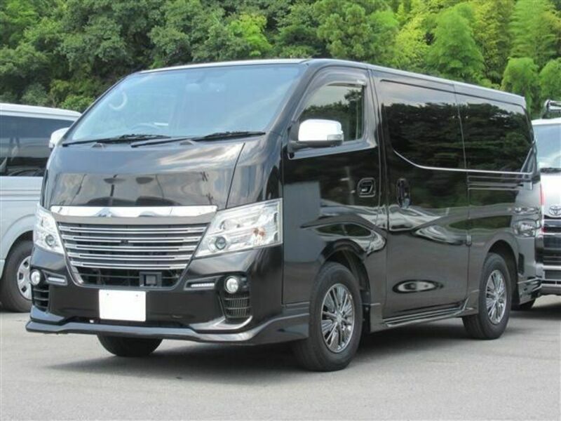 NISSAN　NV350 CARAVAN