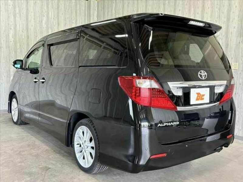 ALPHARD-12