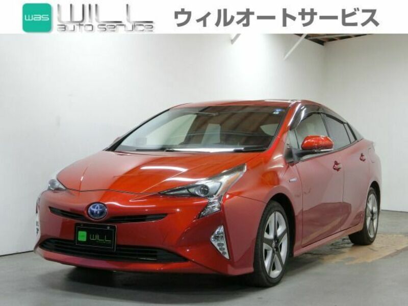 TOYOTA　PRIUS