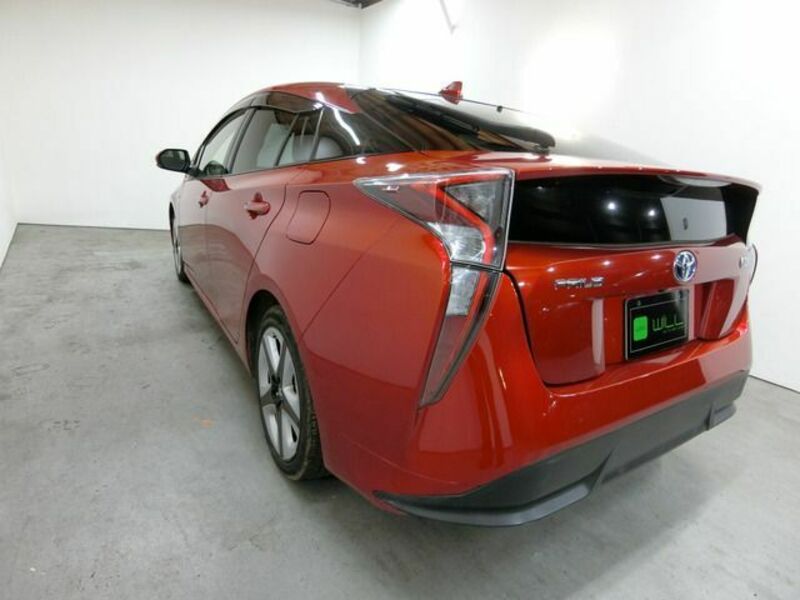 PRIUS-12