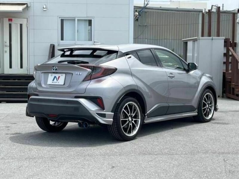 C-HR-17