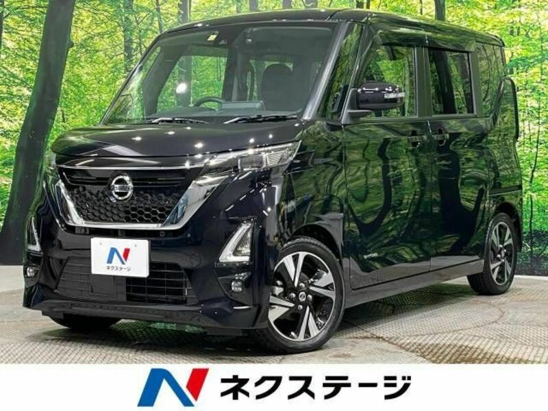 NISSAN　ROOX