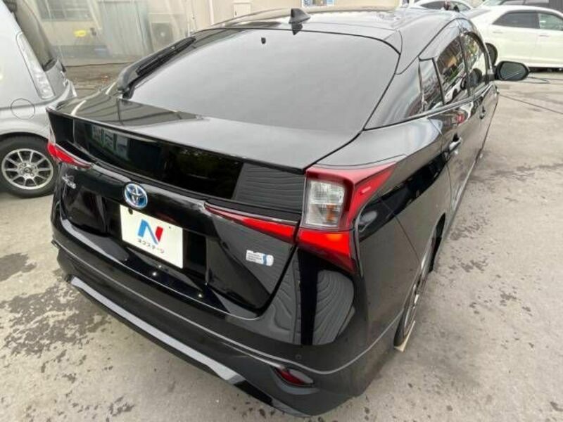 PRIUS-18