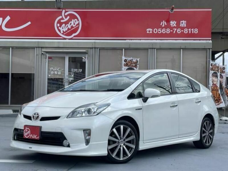 TOYOTA　PRIUS