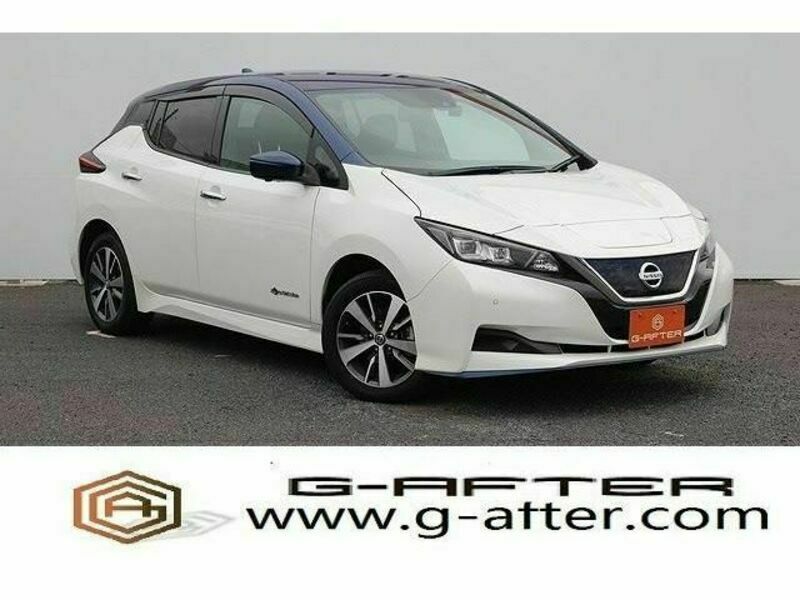 NISSAN　LEAF