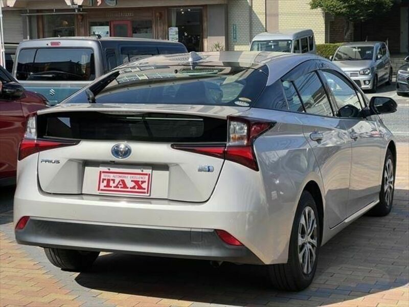 PRIUS-3