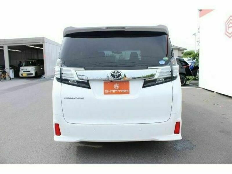 VELLFIRE-8