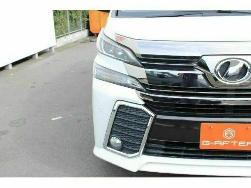 VELLFIRE-11