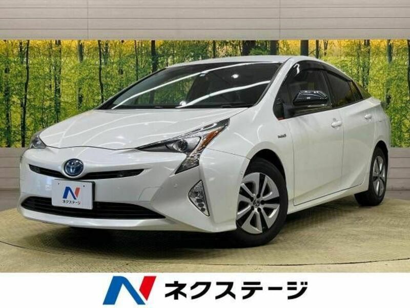 TOYOTA　PRIUS