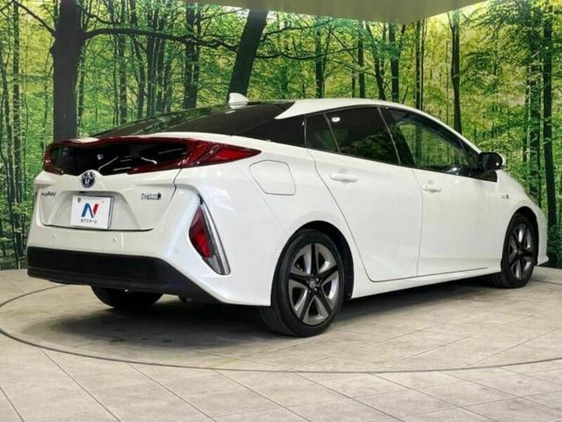 PRIUS PHV-17