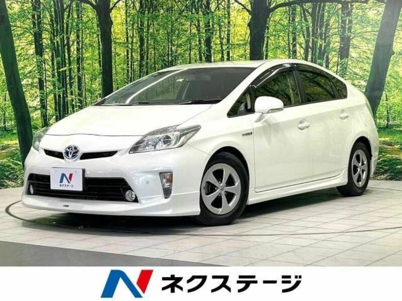 TOYOTA　PRIUS