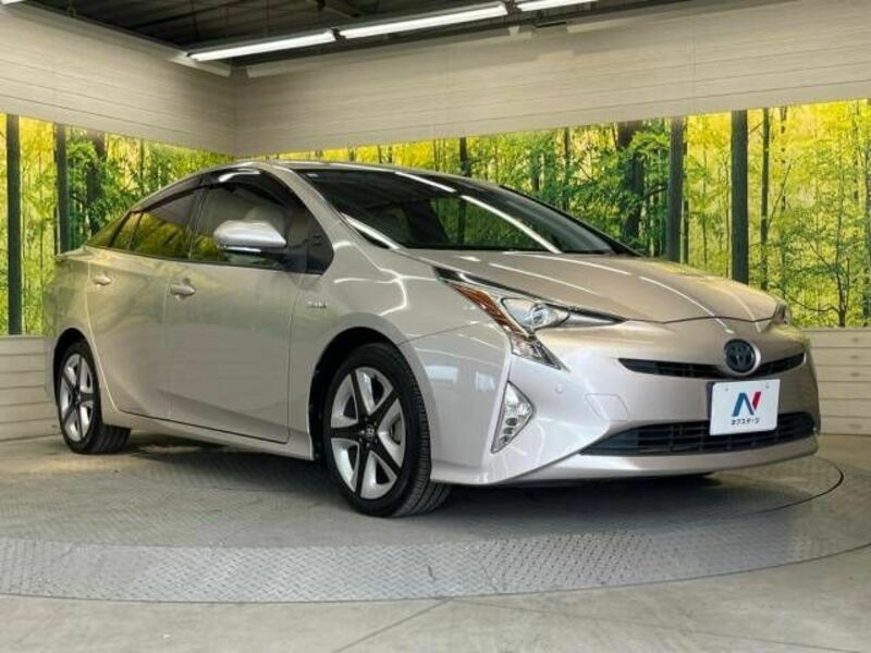 PRIUS-16