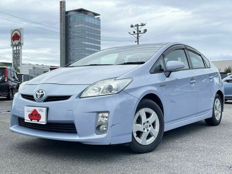 TOYOTA　PRIUS