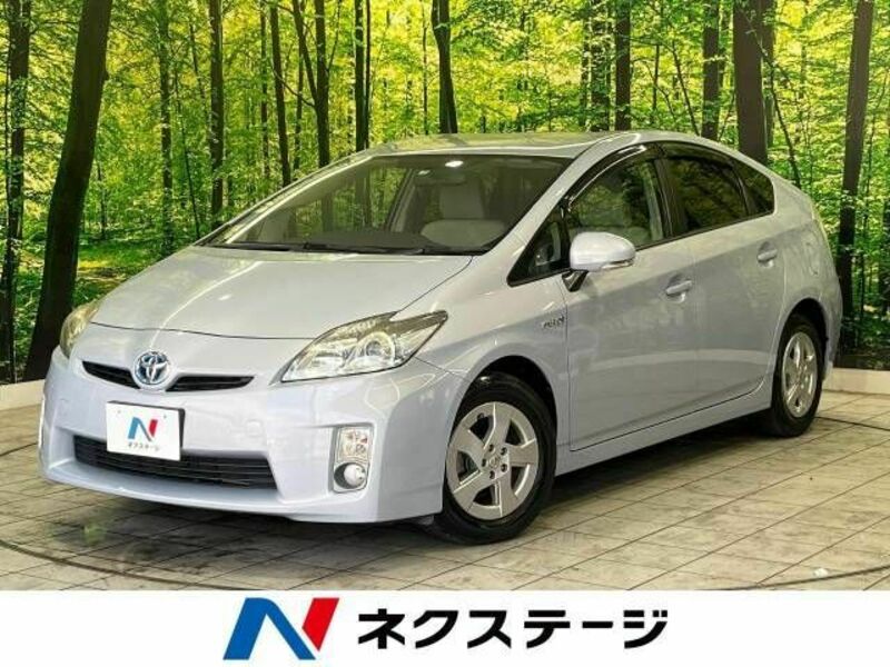 TOYOTA　PRIUS