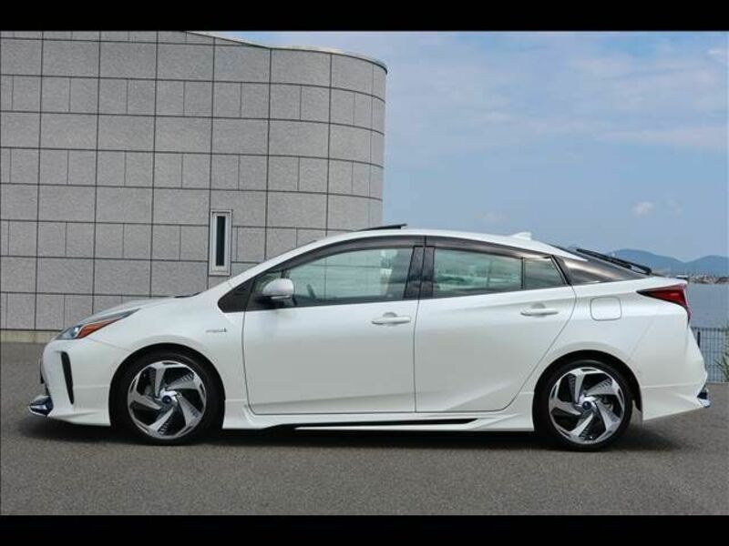 PRIUS-6