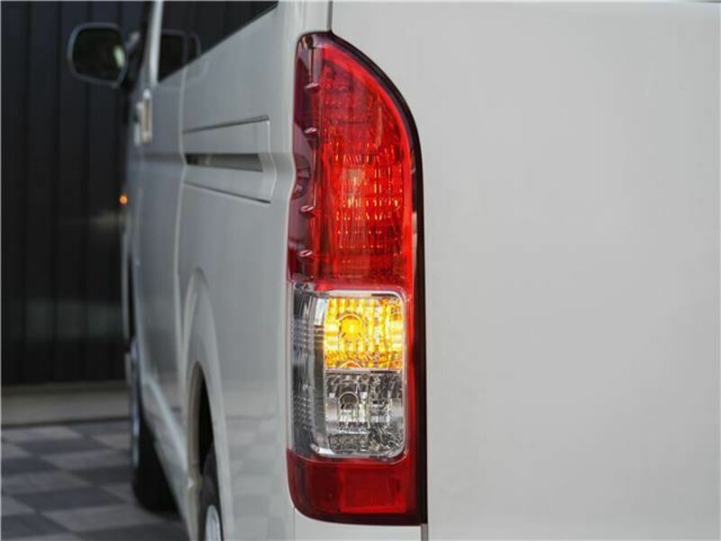 HIACE VAN-38