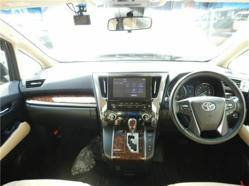 ALPHARD-15