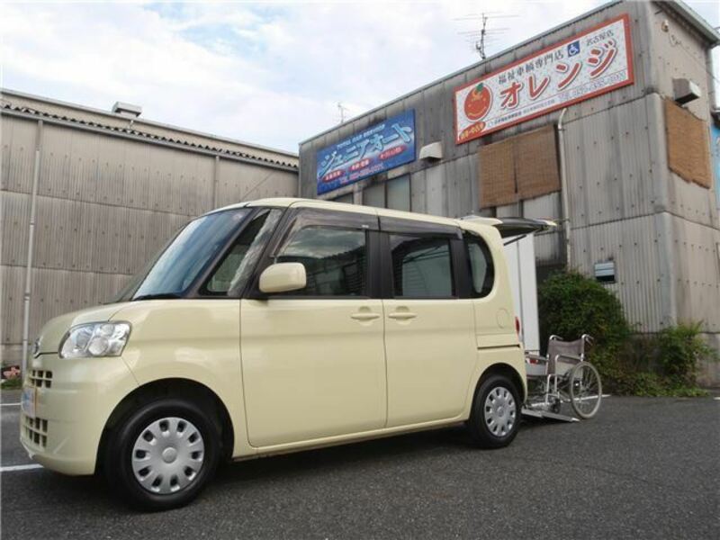 DAIHATSU　TANTO