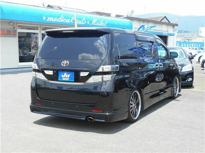 VELLFIRE-8