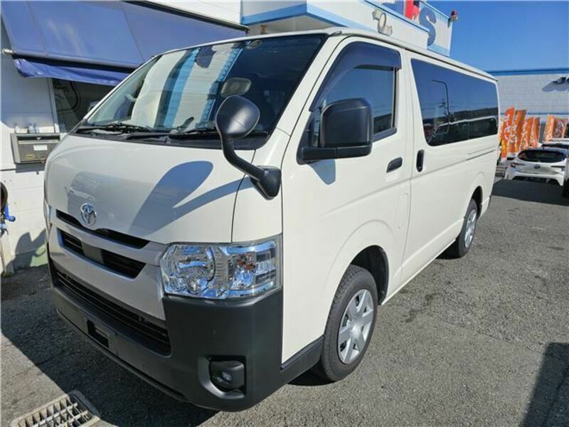 HIACE VAN-1