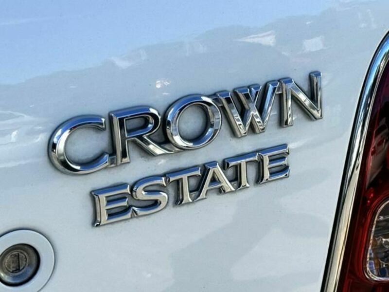 CROWN ESTATE-5